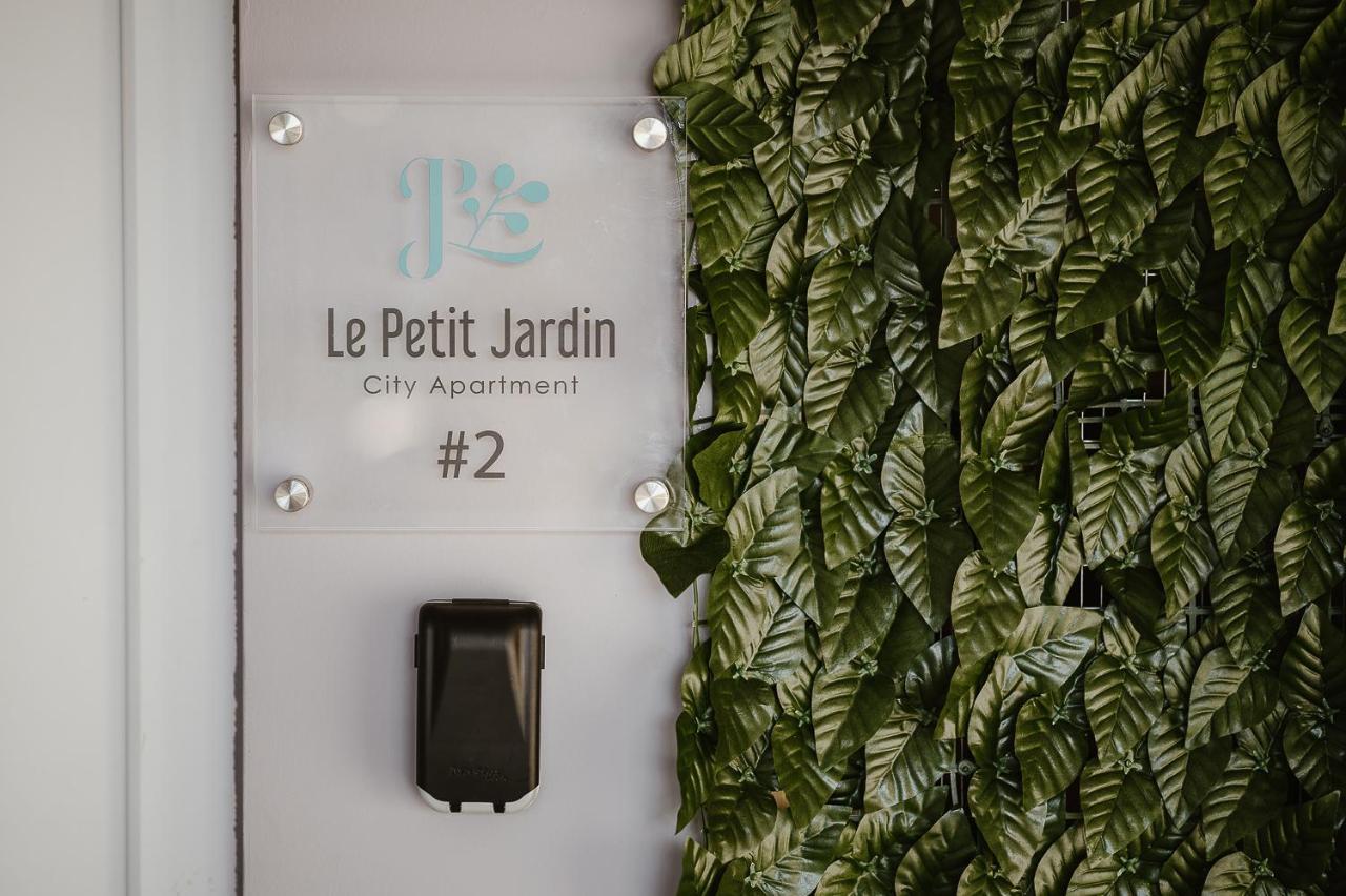 Апартаменти Le Petit Jardin #2 Волос Екстер'єр фото